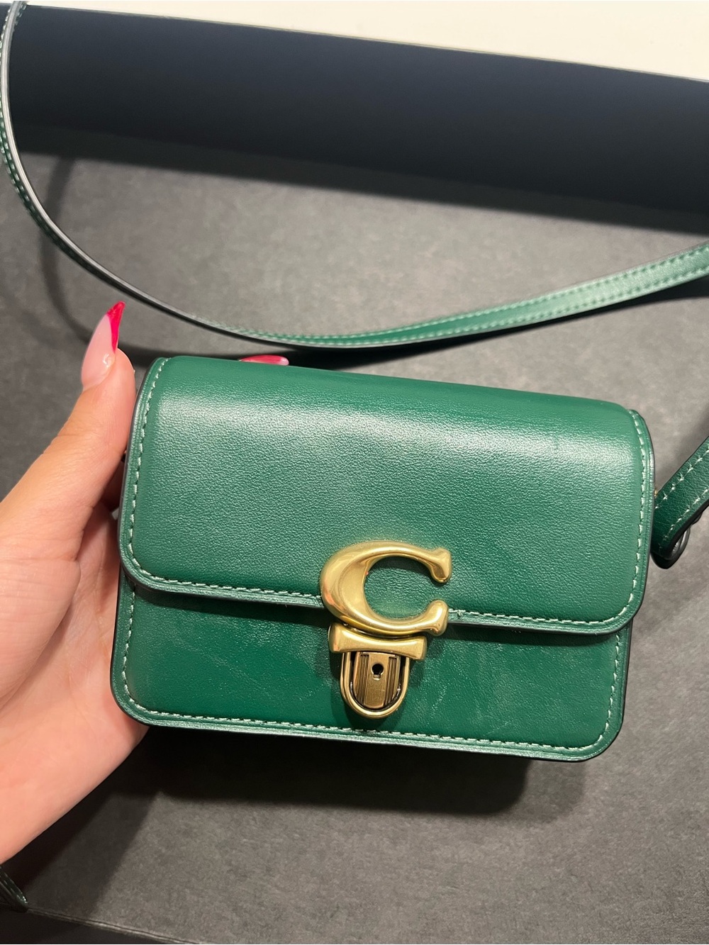 Coach Emerald Green Leather Crossbody with Gold C Turnlock - Picture 5 of 11